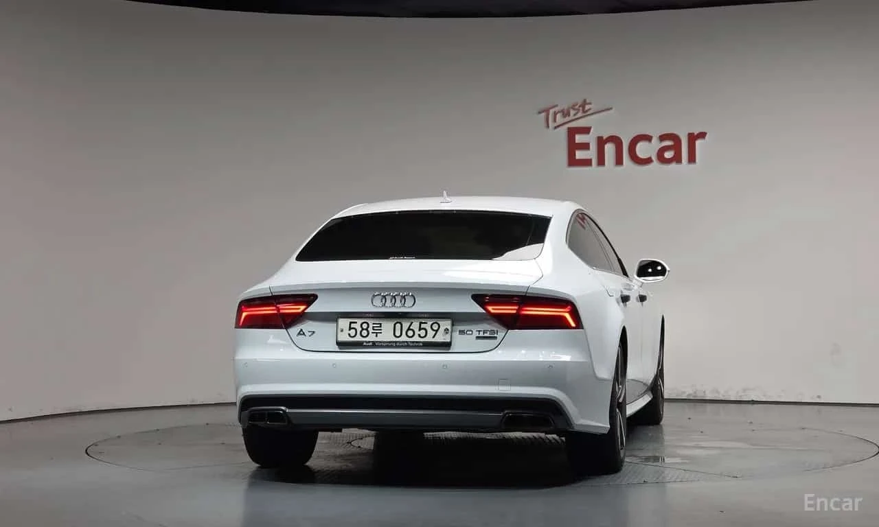 Audi A7 * 40 TFSI Quattro Sport * ФИНАНСИРАНЕ, снимка 4 - Автомобили и джипове - 56341639