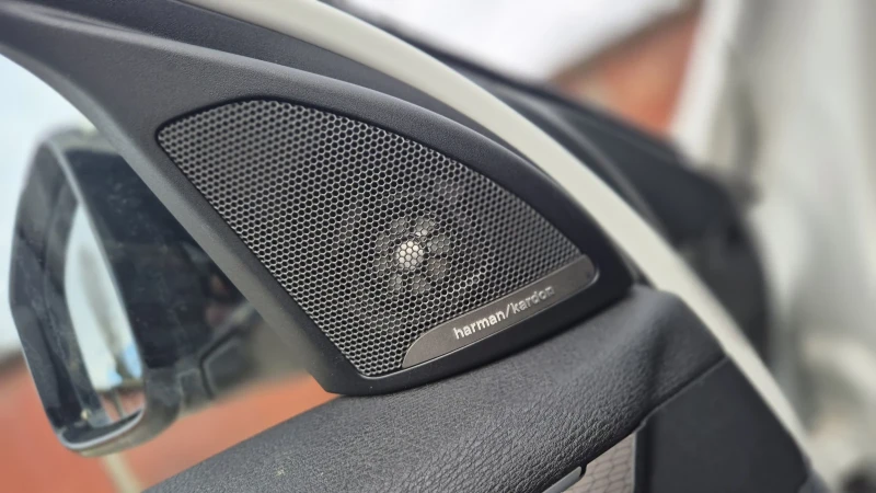 BMW X2 2.0D Xdrive 190кс, снимка 15 - Автомобили и джипове - 52678137