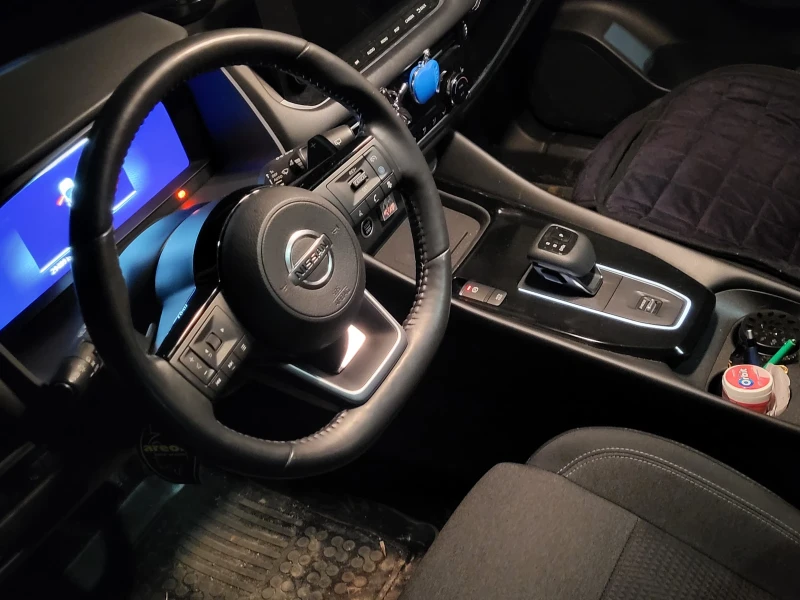 Nissan Qashqai, снимка 7 - Автомобили и джипове - 52958501