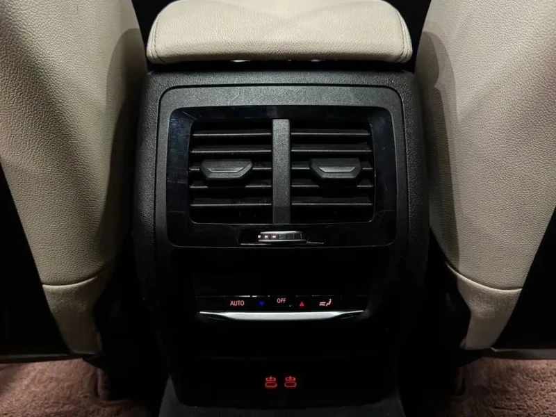 BMW X3 M-pkg* Shadow Line* Adaptive LED* Ambient* Пано* П, снимка 16 - Автомобили и джипове - 53190602