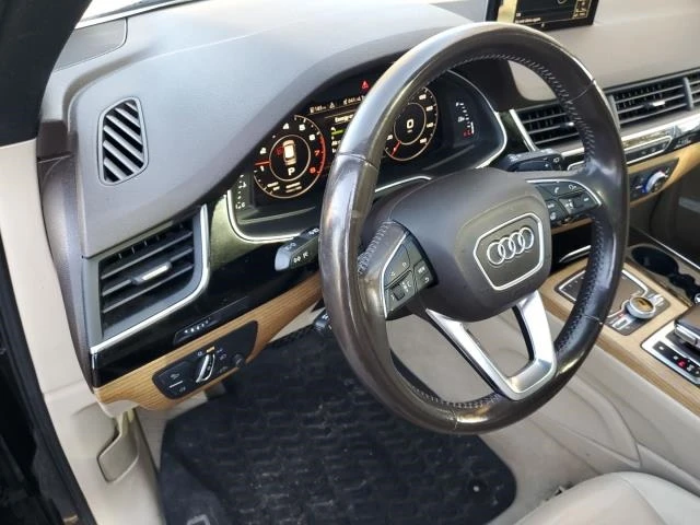 Audi Q7 пано* bose 3d* диг.табло* 360* apple* безключово*  - изображение 9