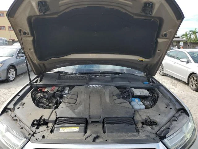 Audi Q7 premium PLUS* CARFAX* КЛИП НА МОТОР* Кожа* Погрев*, снимка 12 - Автомобили и джипове - 53038684