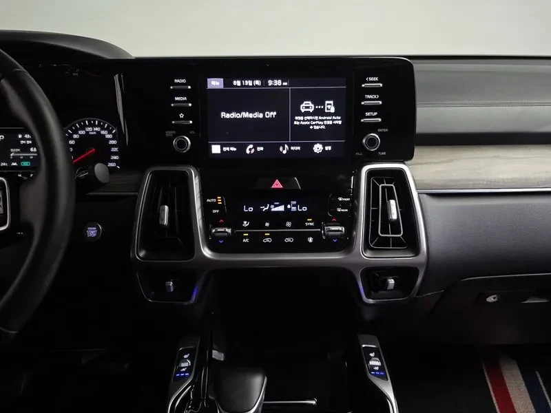 Kia Sorento 2.5T 4WD, снимка 12 - Автомобили и джипове - 56730391