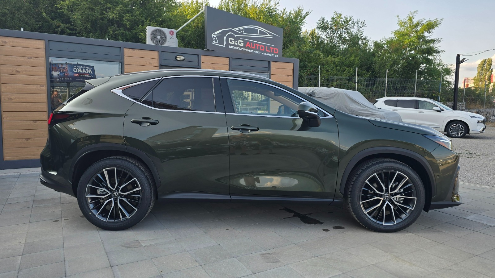 Lexus NX 350h НОВ!/2.5 HYBRID/LUXURY/MARK.LEV./360/4X4/055b - изображение 6