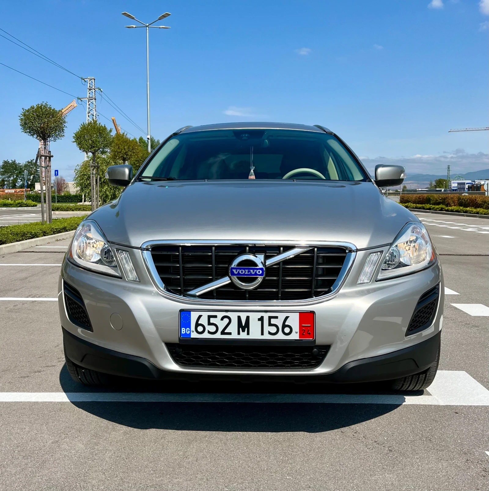 Volvo XC60 3.2 AWD - изображение 5