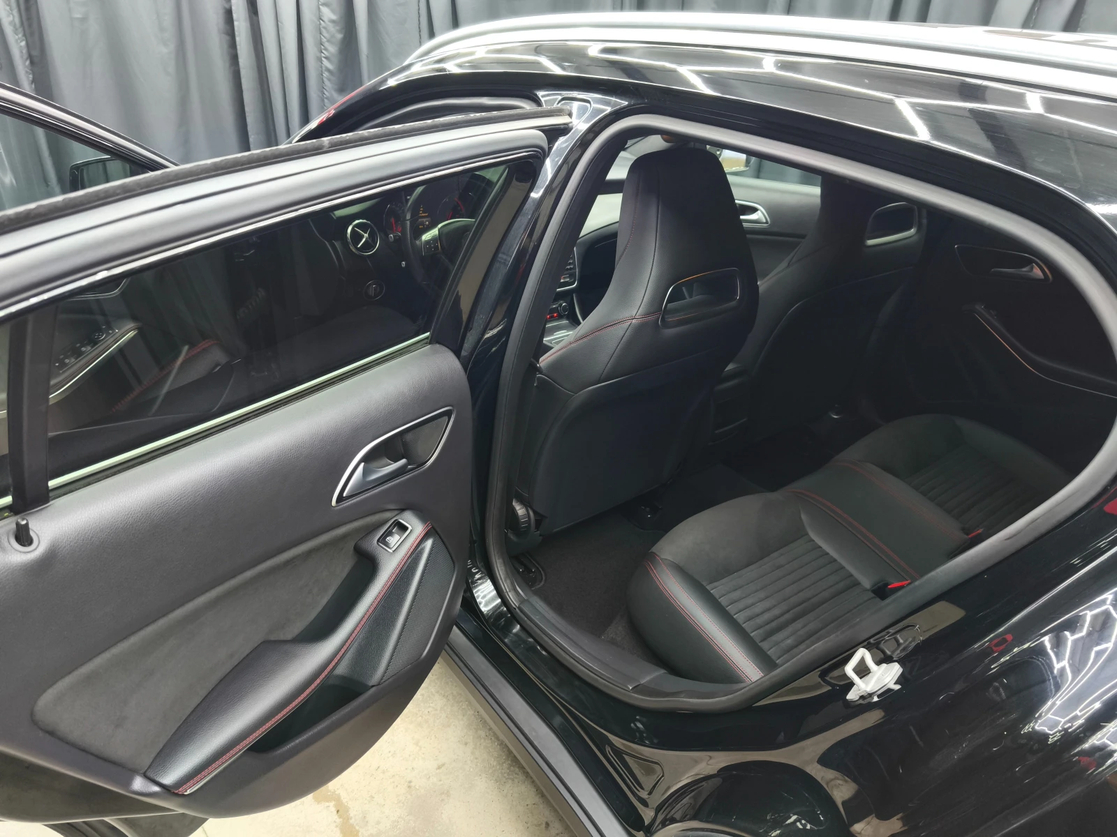 Mercedes-Benz GLA 200 2.2CDI Automatic E6 - изображение 9