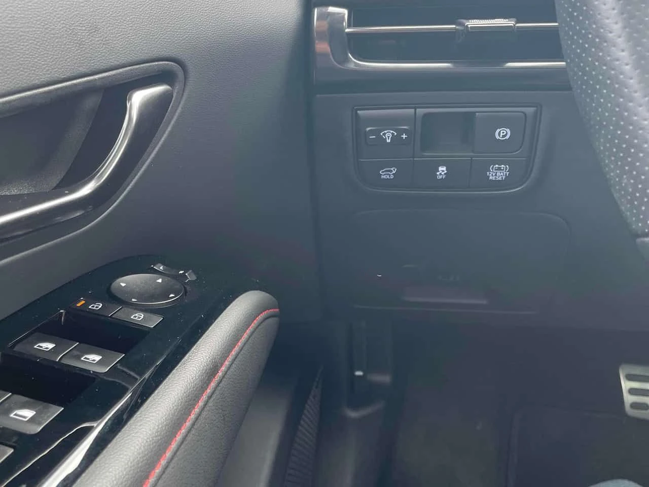Hyundai Tucson N Line/BOSE/ПАНОРАМА/ДИСТРОНИК, снимка 12 - Автомобили и джипове - 54504313