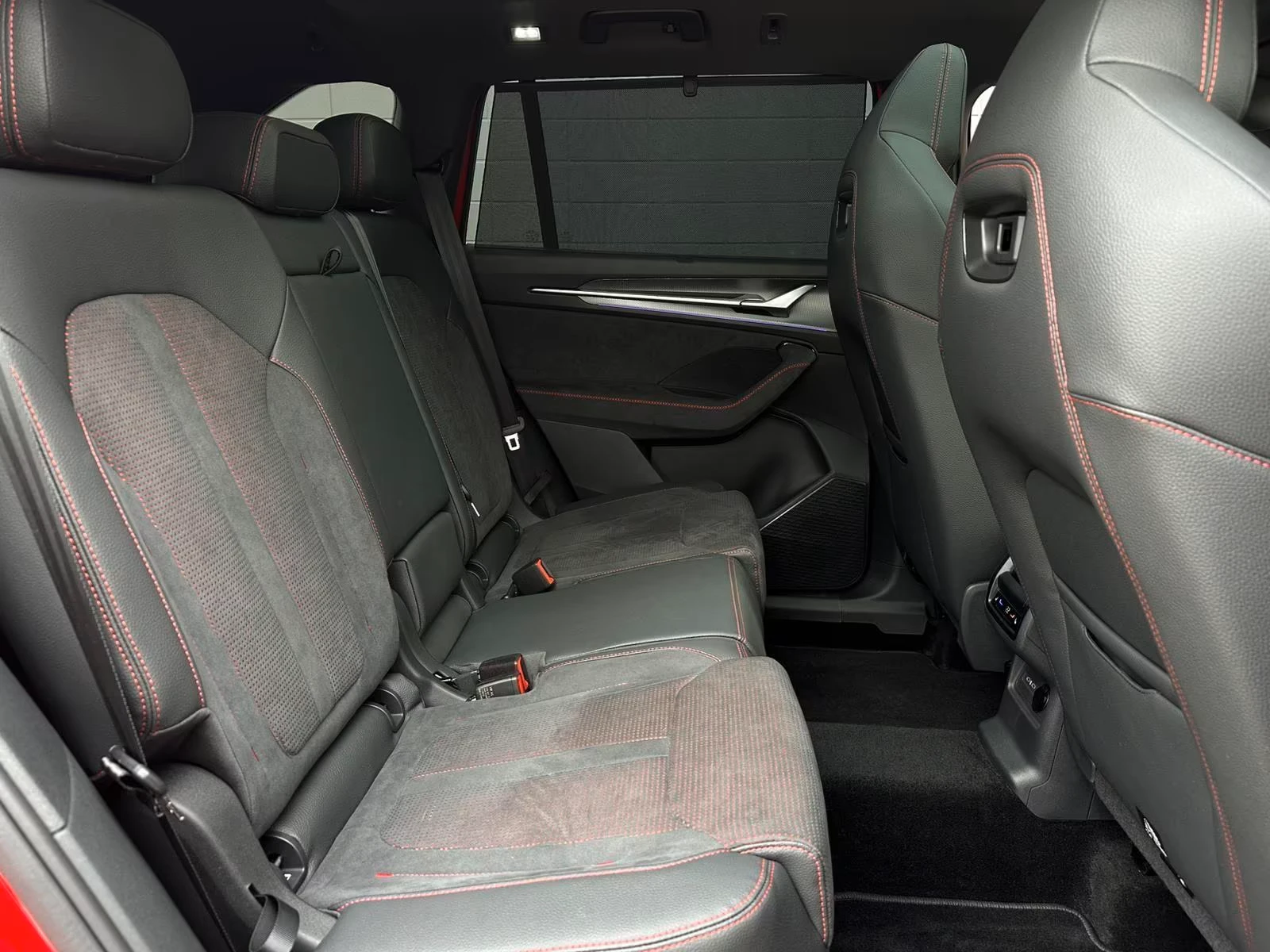 Skoda Kodiaq RS* 4x4* MATRIX* CANTON* PANO* DISTR* KEYLESS*  | Mobile.bg � ����������� 17
