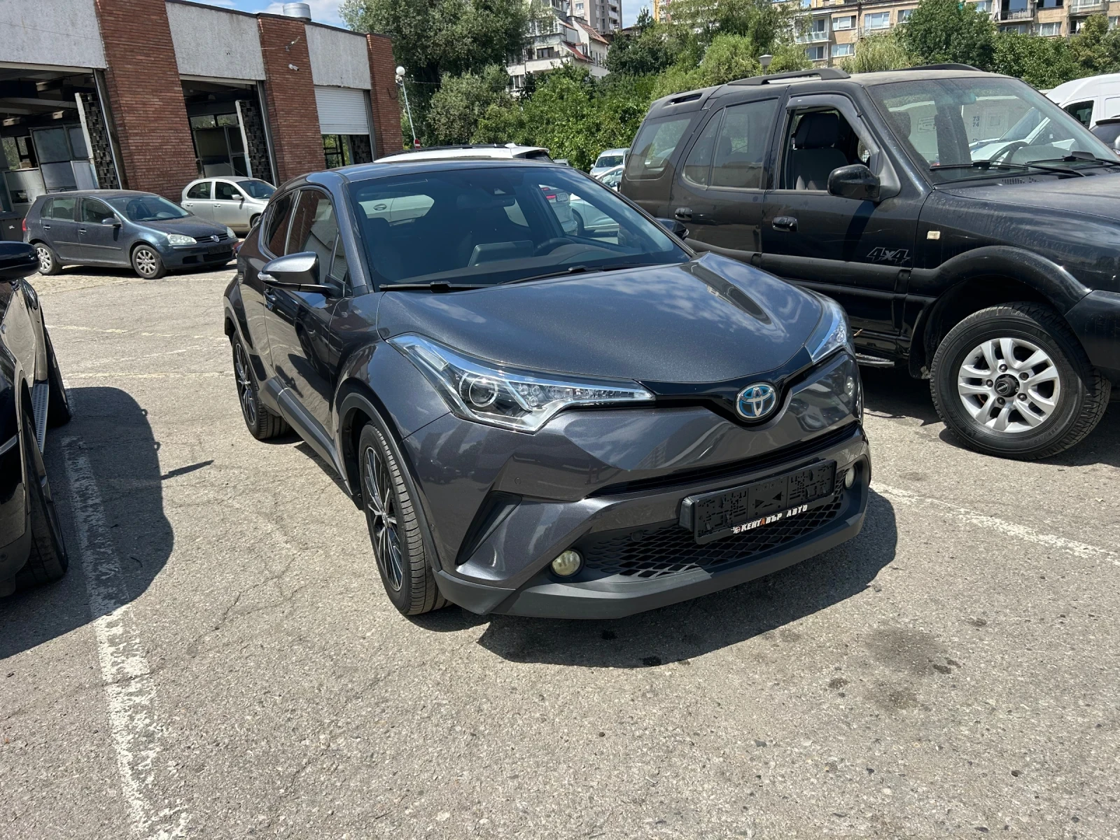 Toyota C-HR 1.8, снимка 7 - Автомобили и джипове - 55684033