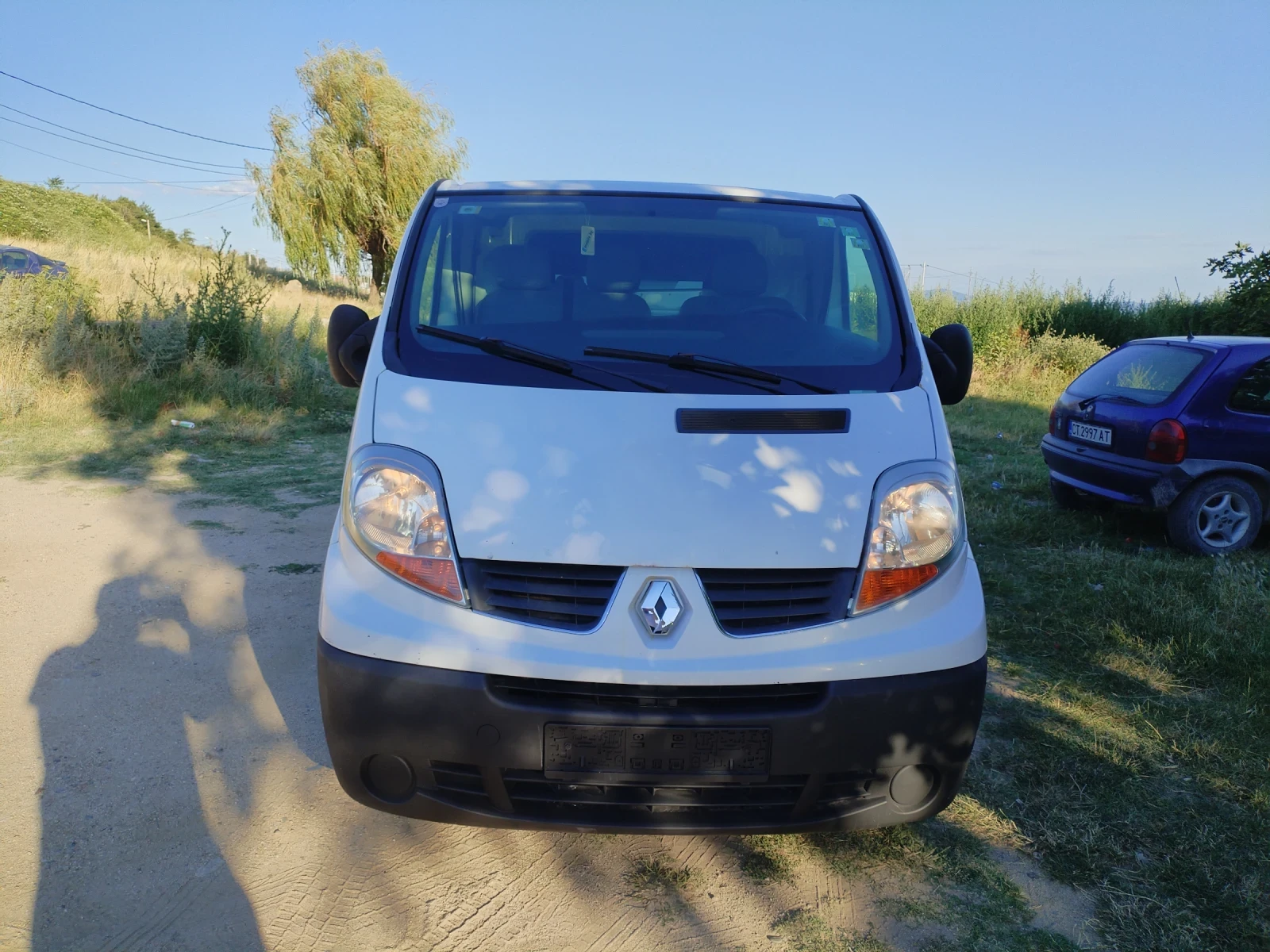 Renault Trafic 2.0 DCI 114hp 6ск Климатик MAXI Теглич , снимка 3 - Бусове и автобуси - 55236739
