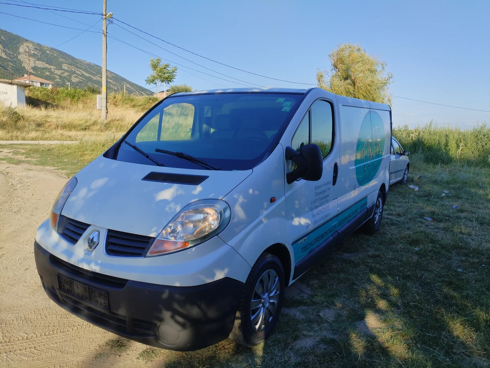 Renault Trafic 2.0 DCI 114hp 6ск Климатик MAXI Теглич , снимка 10 - Бусове и автобуси - 55236739