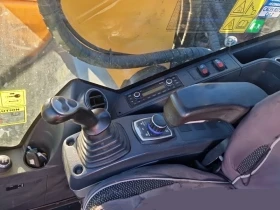 Багер Hyundai HX 220 L ЛИЗИНГ, снимка 16