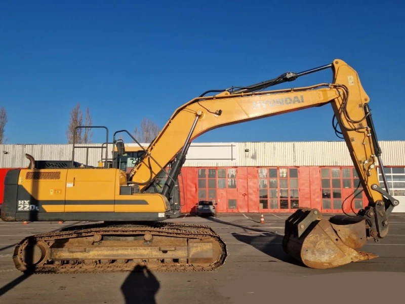 Багер Hyundai HX 220 L ЛИЗИНГ, снимка 5 - Индустриална техника - 52658984