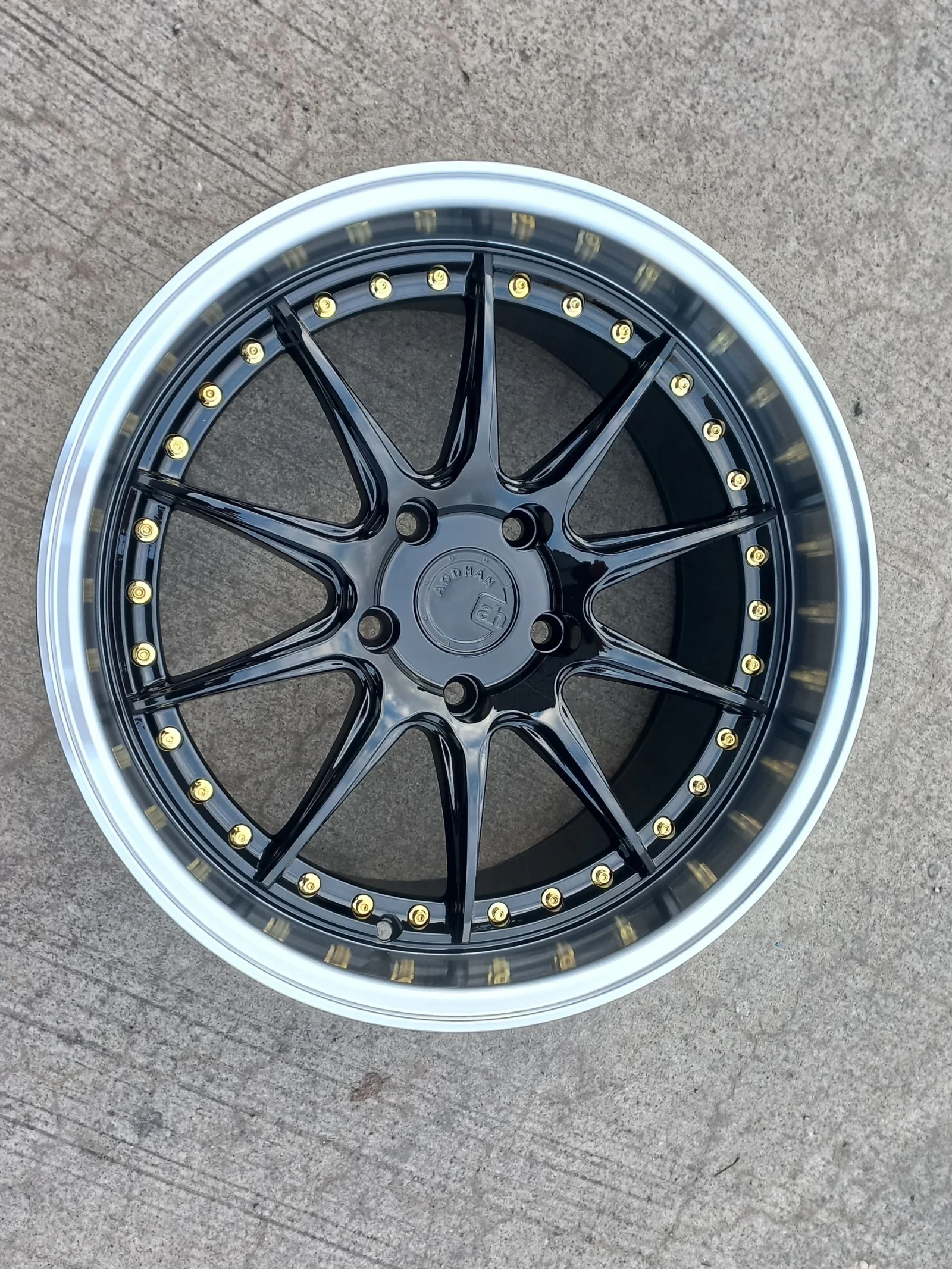 ������ �� Lexus | Mobile.bg � ����������� 13