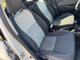 Toyota Yaris 1.5i Facelift/Мултимедия, снимка 12