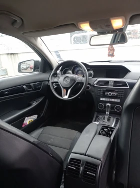 Mercedes-Benz C 220, снимка 11