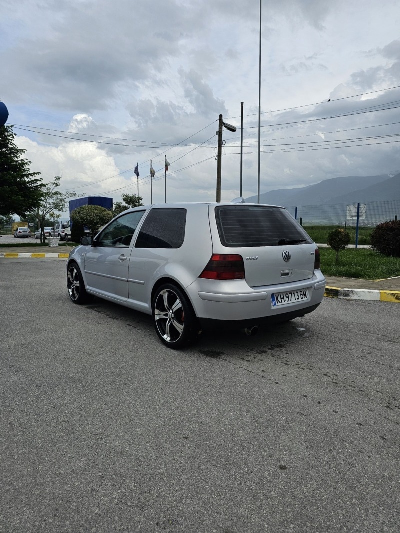 VW Golf, снимка 3 - Автомобили и джипове - 46353684