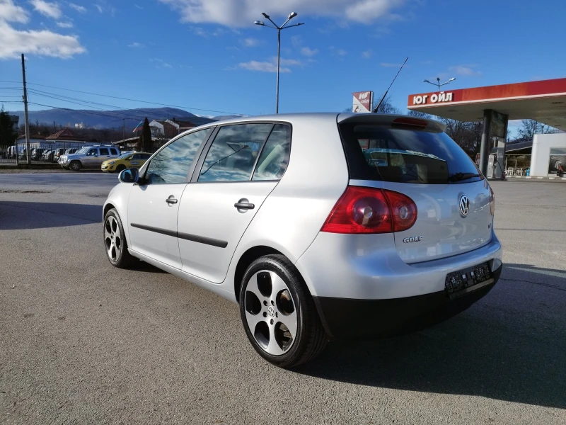 VW Golf 1.9  TDI, снимка 5 - Автомобили и джипове - 48381750