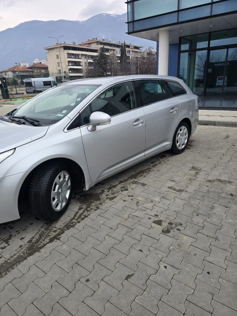 Toyota Avensis 2.0d, снимка 1 - Автомобили и джипове - 48785005