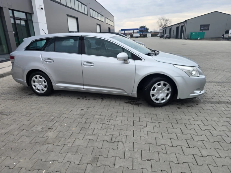 Toyota Avensis 2.0d, снимка 3 - Автомобили и джипове - 48785005