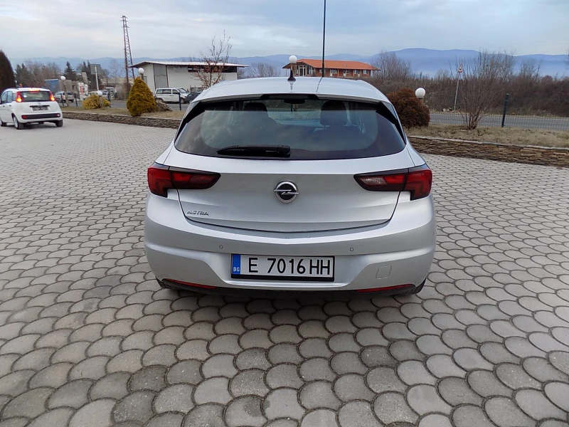 Opel Astra 1.6CDTI 110KS, снимка 6 - Автомобили и джипове - 48863544