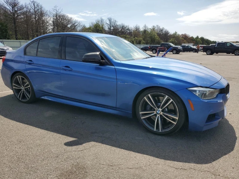 BMW 340 Минимална щета, Много екстри, снимка 3 - Автомобили и джипове - 49208679