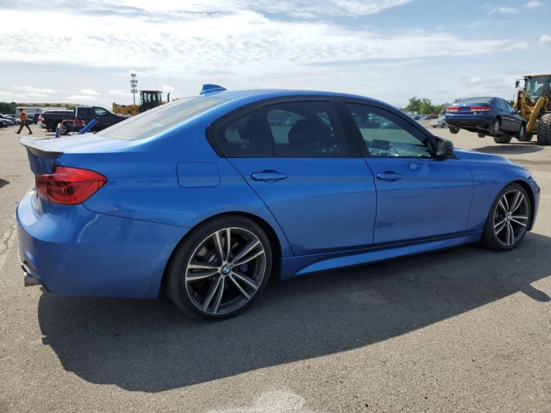 BMW 340 Минимална щета, Много екстри, снимка 6 - Автомобили и джипове - 49208679