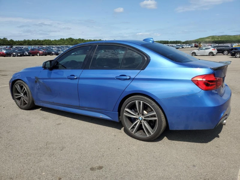 BMW 340 Минимална щета, Много екстри, снимка 4 - Автомобили и джипове - 49208679