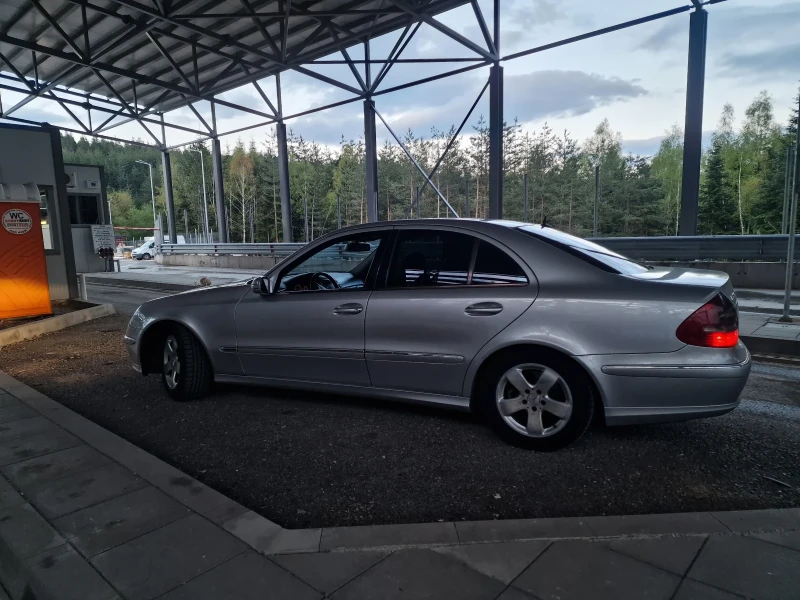 Mercedes-Benz E 270 AVANTGARDE, снимка 5 - Автомобили и джипове - 52357964