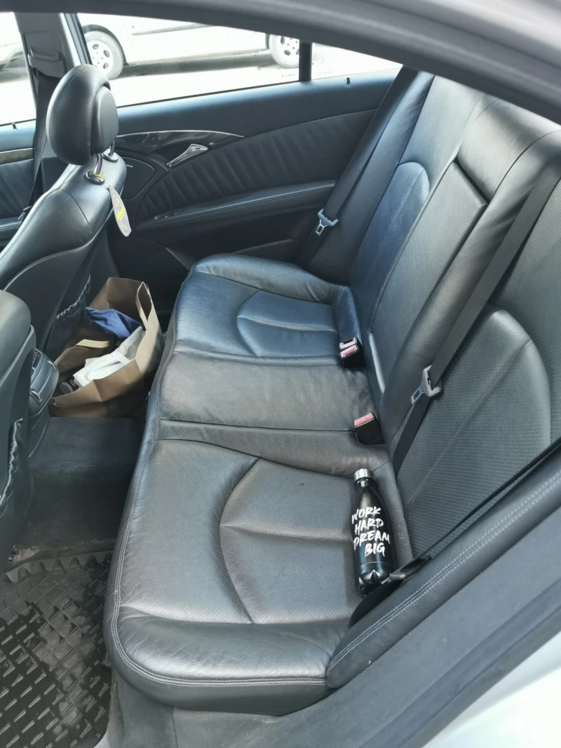 Mercedes-Benz E 270 AVANTGARDE, снимка 10 - Автомобили и джипове - 52357964