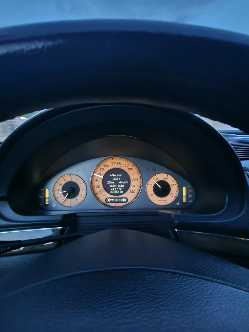 Mercedes-Benz E 270 AVANTGARDE, снимка 6 - Автомобили и джипове - 52357964