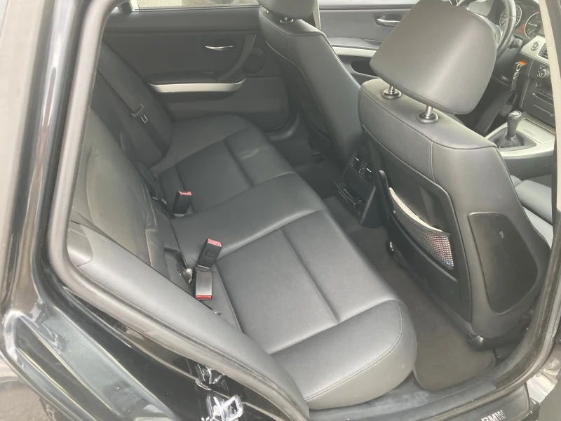 BMW 320 320 D, снимка 10 - Автомобили и джипове - 51237294