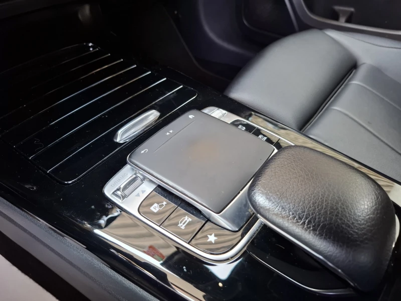 Mercedes-Benz A 180 1.5CDI* FACELIFT* AUTOMATIC* NAVI* EURO6* , снимка 12 - Автомобили и джипове - 51892626