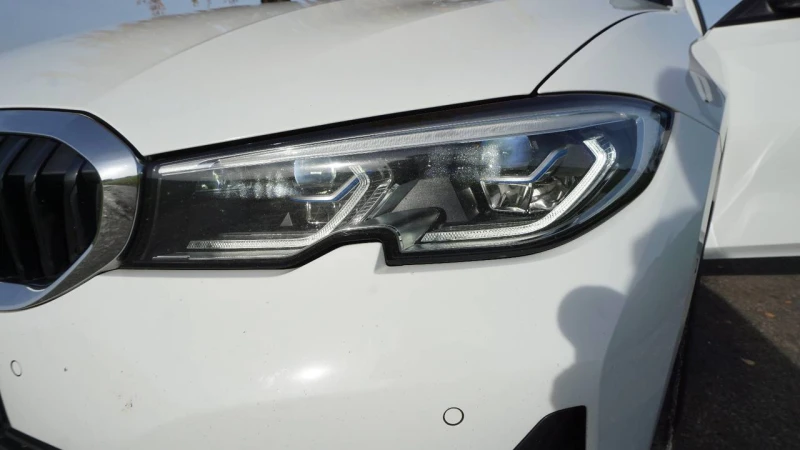 BMW 320 320d Touring /STOP&GO/ДОПОЛНИТЕЛЬНЫЙ ОТОПИТЕЛЬ/СВЕ, снимка 3 - Автомобили и джипове - 52661937