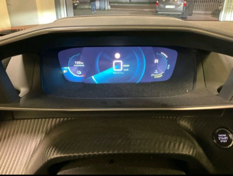 Peugeot 2008 100kw Allure , снимка 9 - Автомобили и джипове - 52742023