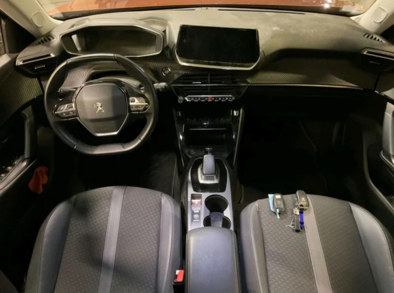 Peugeot 2008 100kw Allure , снимка 10 - Автомобили и джипове - 52742023