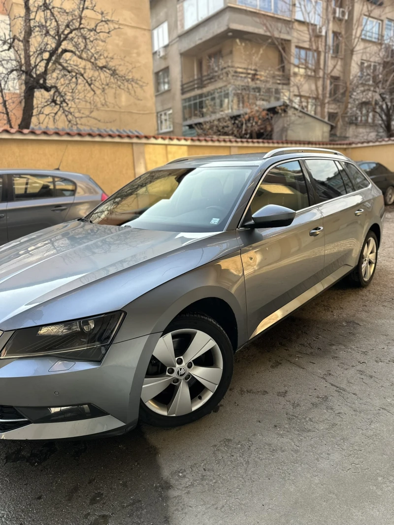 Skoda Superb 2.0TDI, снимка 2 - Автомобили и джипове - 52877946