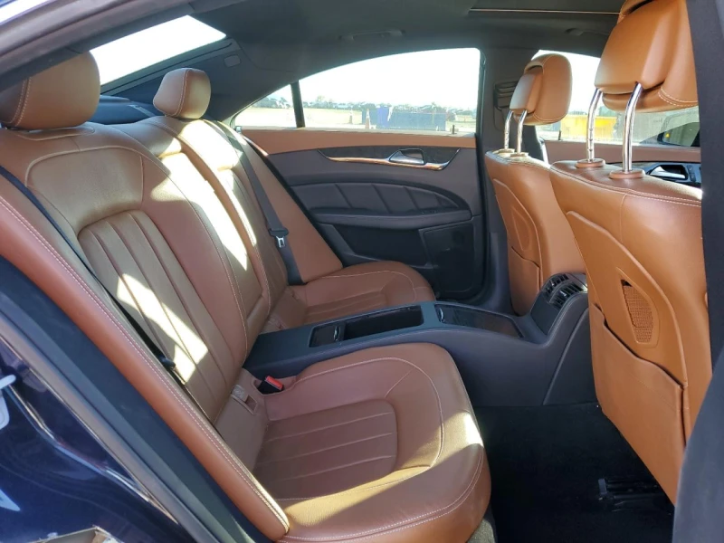 Mercedes-Benz CLS 400 4MATIC AMG PACK| MULTIBEAM| HARMAN| KEYLESS, снимка 10 - Автомобили и джипове - 53000905