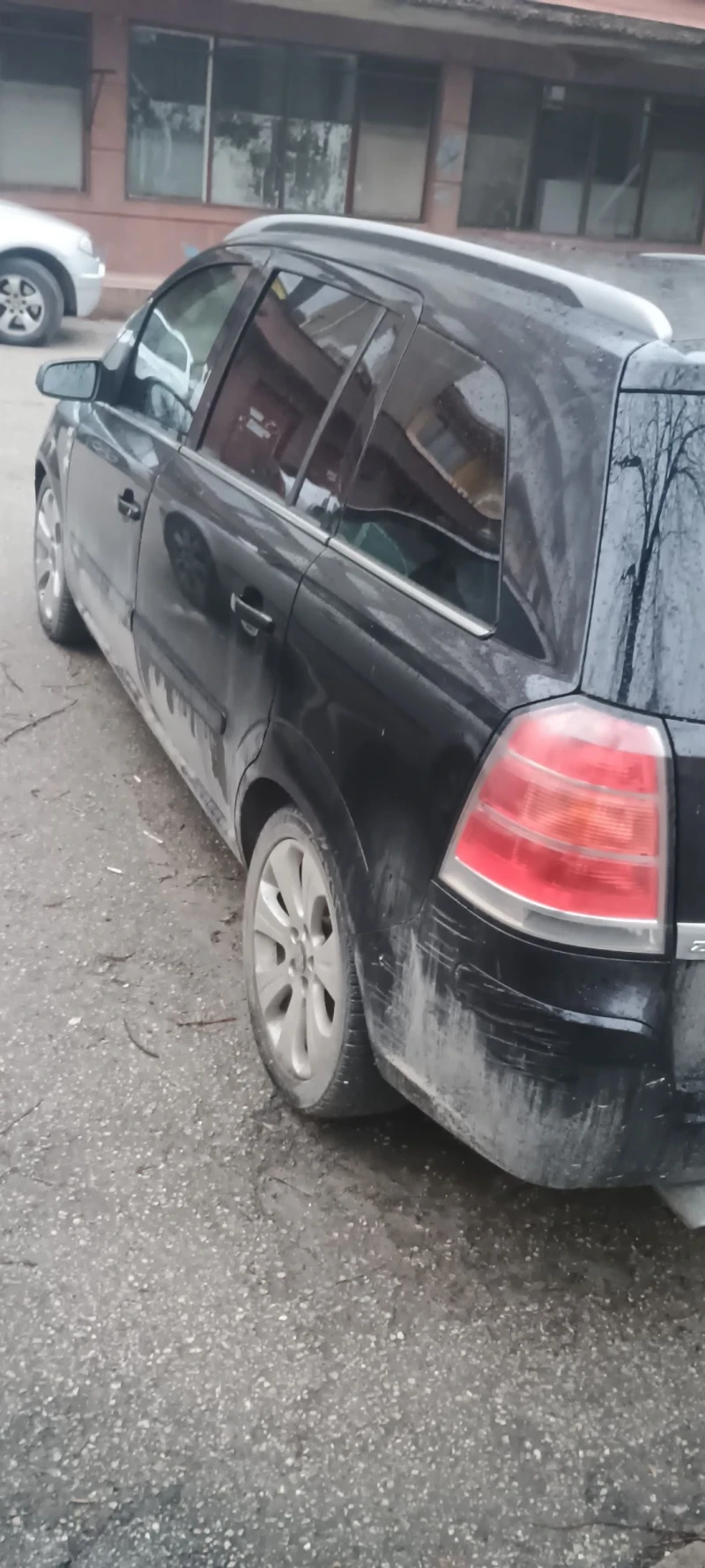 Opel Zafira B, снимка 5 - Автомобили и джипове - 53457769