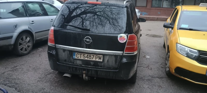 Opel Zafira B, снимка 4 - Автомобили и джипове - 53457769