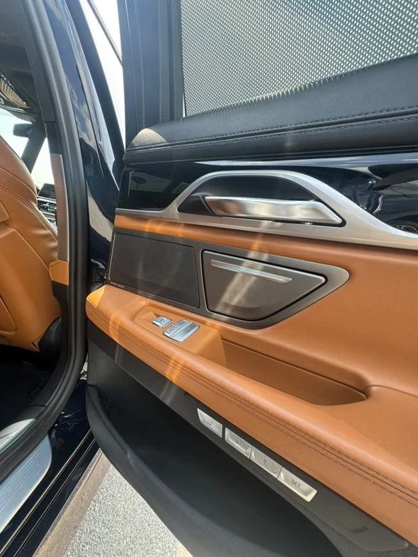 BMW 750 BMW 750 xDrive* M* INDIVIDUAL* FULL* SKY* ЛИЗИНГ - изображение 8