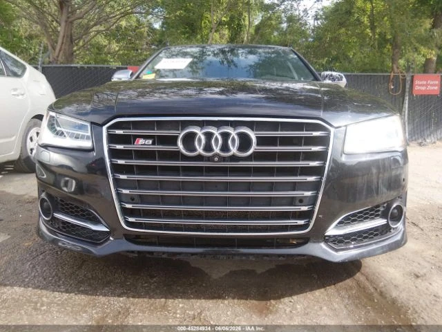 Audi S8 4.0T* QUATTRO* MATRIX* PANO* ПОДГРЕВ* ОБДУХВАНЕ* , снимка 6 - Автомобили и джипове - 55612530