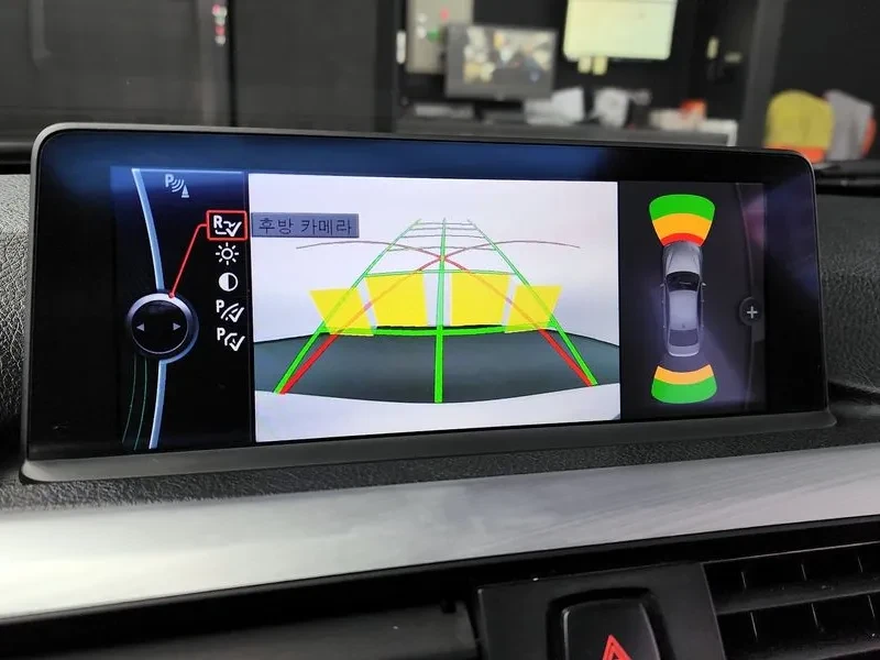 BMW 320 i M Sports - САМО 30% АВАНС, снимка 15 - Автомобили и джипове - 55896889