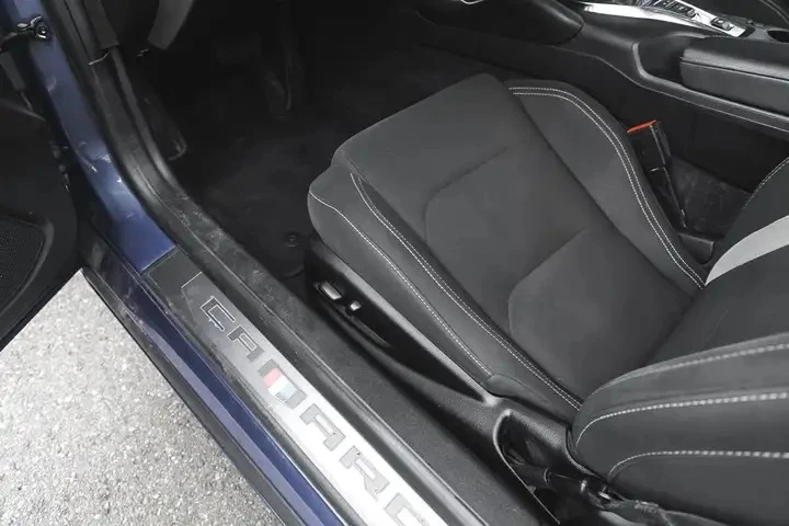 Chevrolet Camaro Automatic, снимка 16 - Автомобили и джипове - 56010746