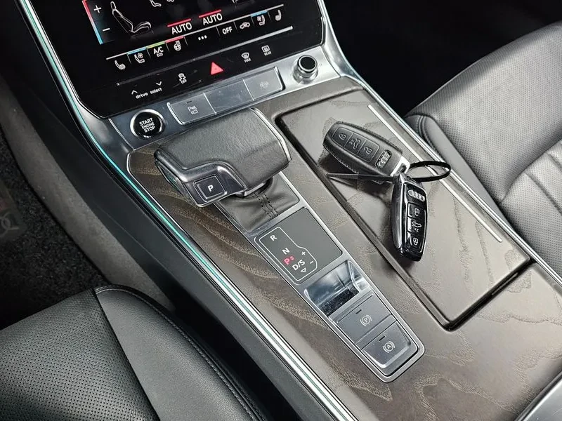 Audi A6 2.0 TFSI - САМО 30% АВАНС, снимка 9 - Автомобили и джипове - 56355297