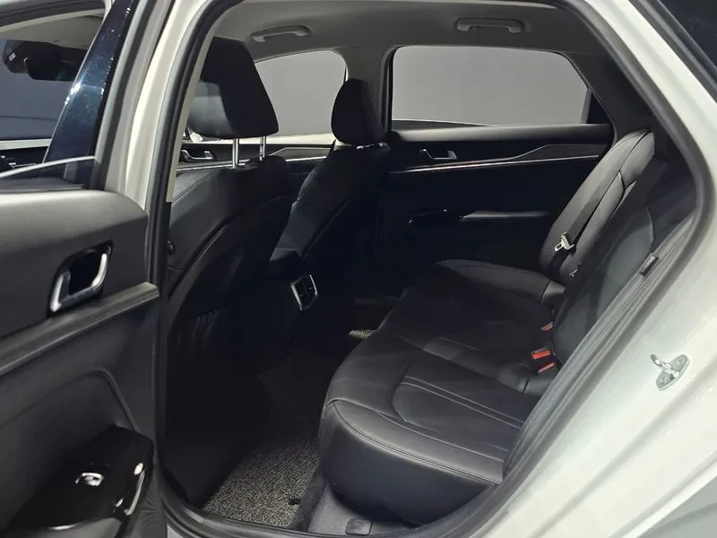 Kia K5 2.0 Noblesse, снимка 12 - Автомобили и джипове - 56682976