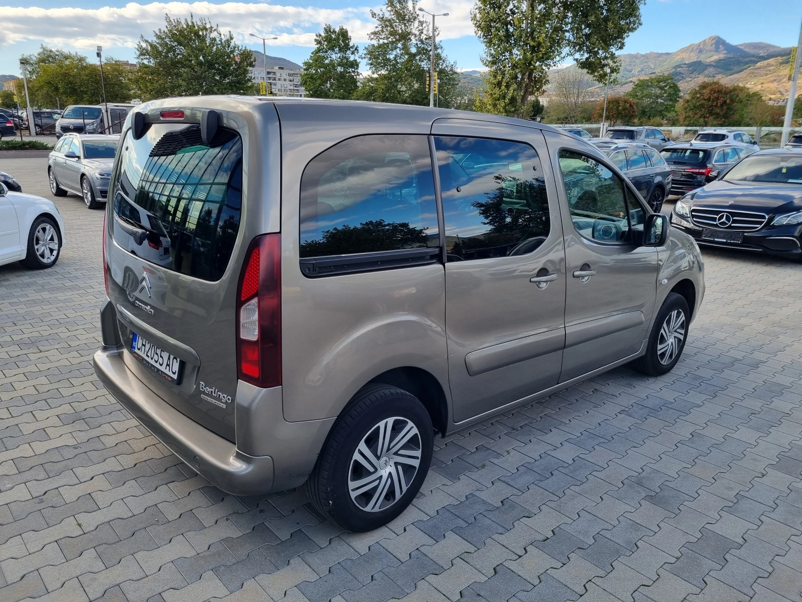 Citroen Berlingo MULTISPACE= 1.6HDi-120кс 5 МЕСТА - изображение 6