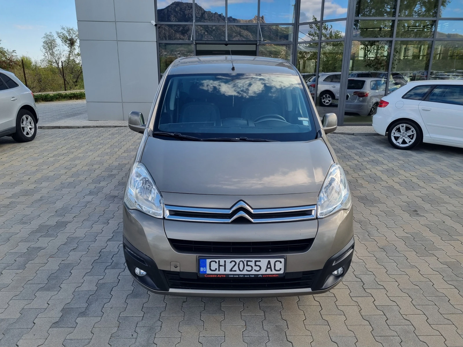 Citroen Berlingo MULTISPACE= 1.6HDi-120кс 5 МЕСТА - изображение 2