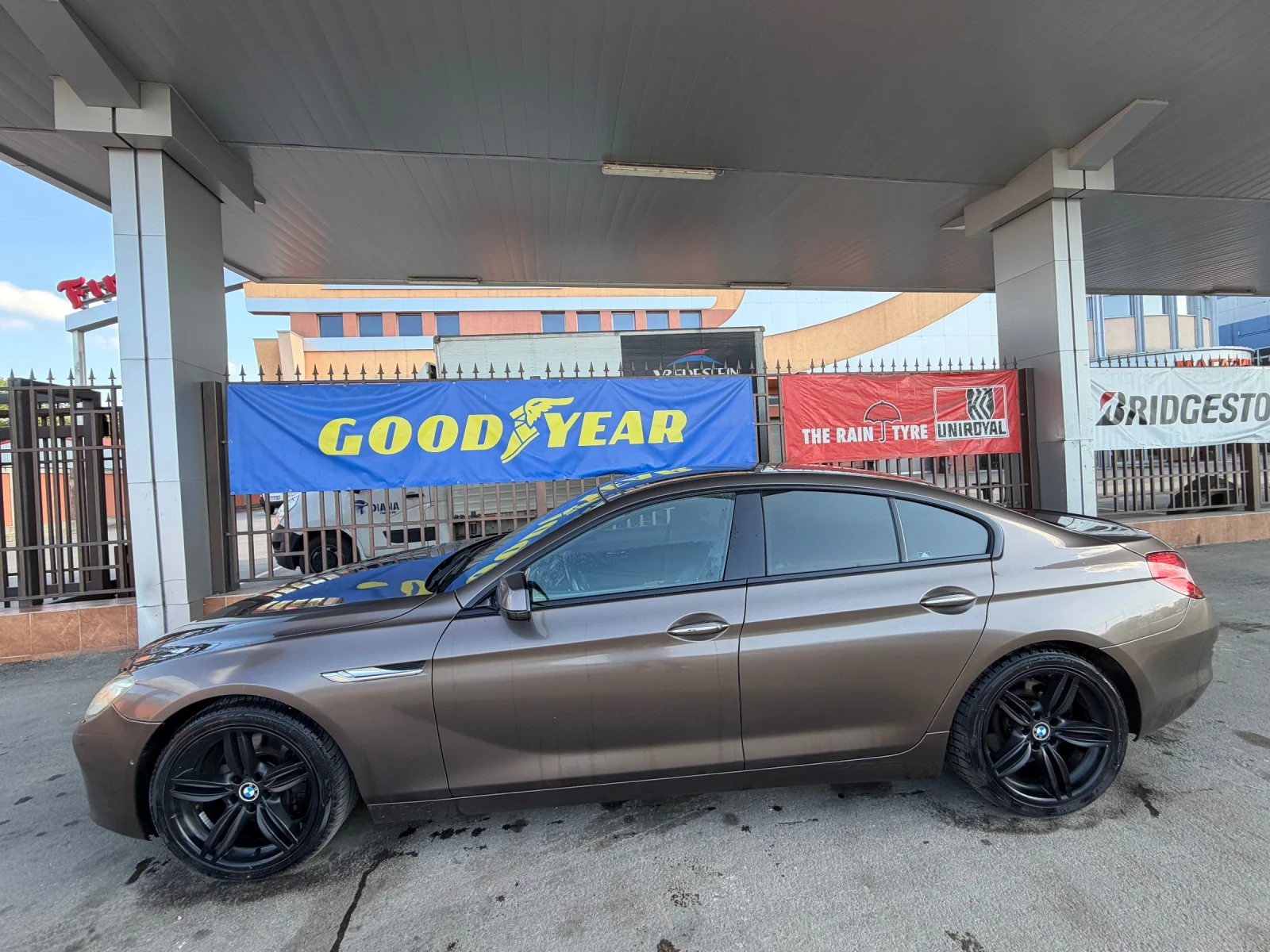 BMW 640 БАРТЕР* LASSER* ВАКУМ* ПАНОРАМА* HeadUP* KeylessGO, снимка 5 - Автомобили и джипове - 49263342