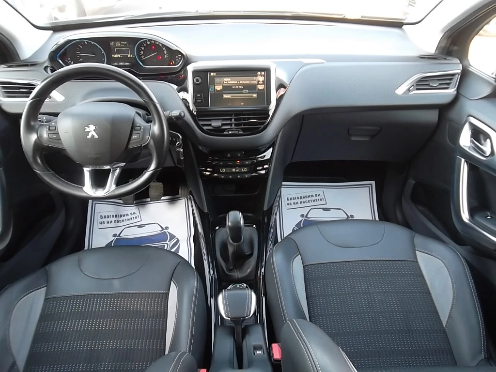 Peugeot 2008 PureTech 1.2 Бензин ALLURE - изображение 10